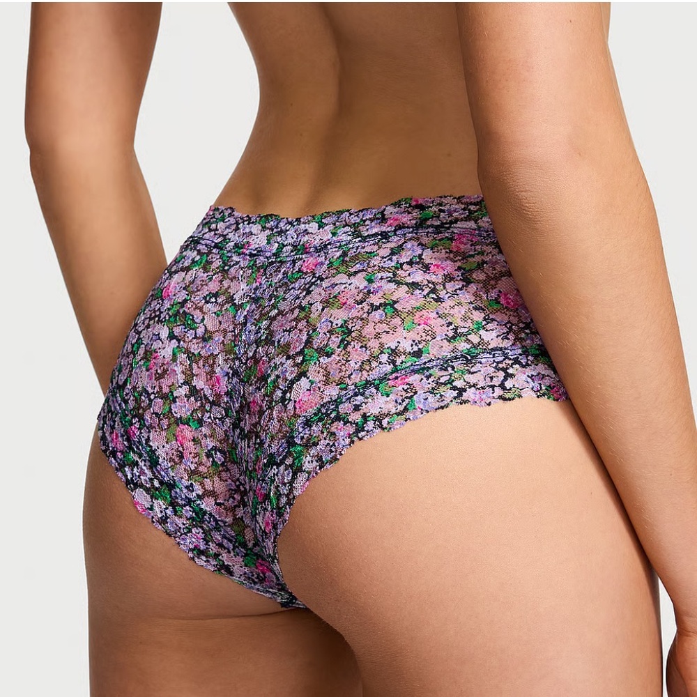 Victoria’s Secret Lace Cheeky Pantie Medium